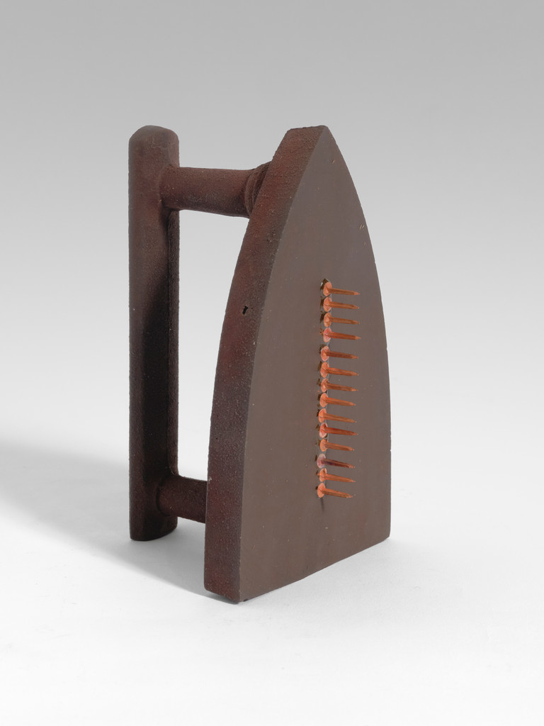 Cadeau - Man Ray - 1921-74