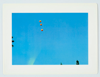 Throwing three balls in the air to get a straight line (best of thirty-six attemps) - John Baldessari - 1973
