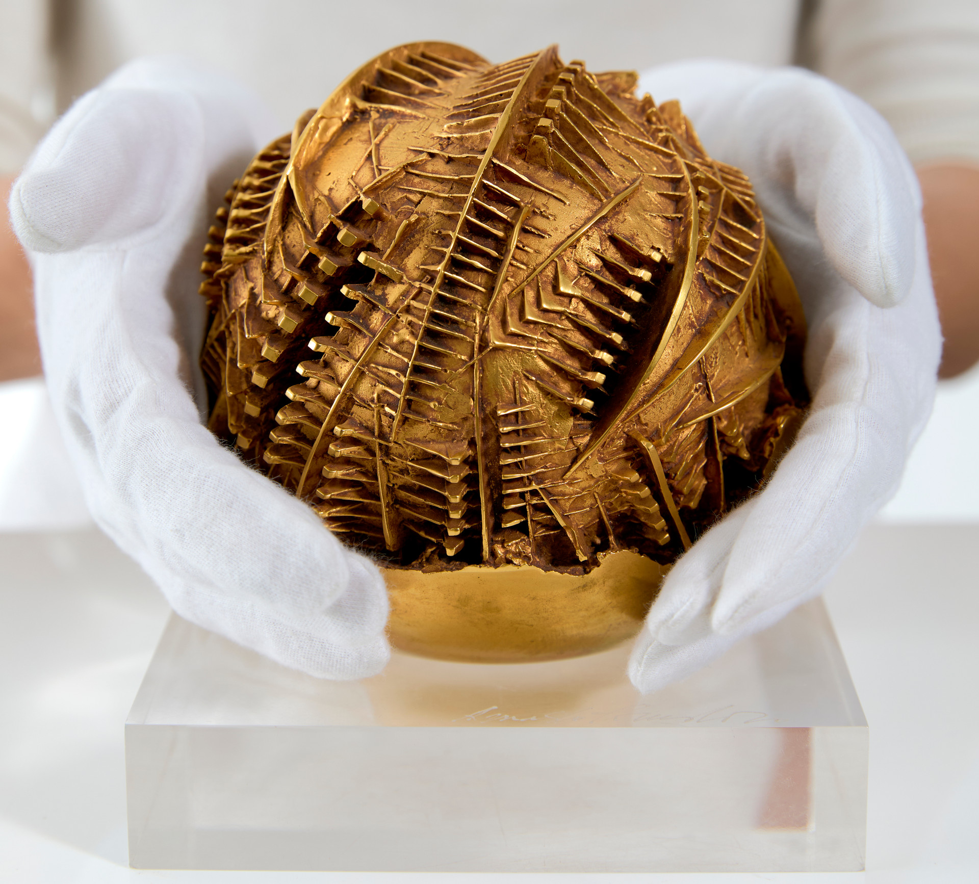 Sfera - Arnaldo Pomodoro - 1985
