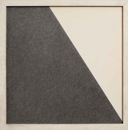 Particolare (in corrispondenza del lato obliquo della prima N di infinito) - Giovanni Anselmo - 1974