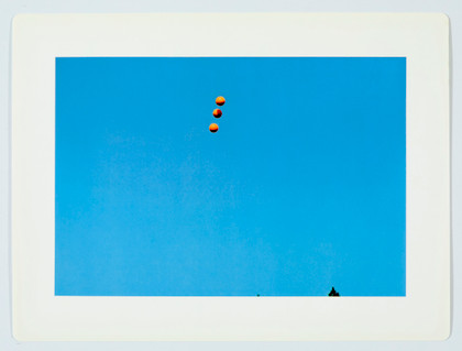 Throwing three balls in the air to get a straight line (best of thirty-six attemps) - John Baldessari - 1973