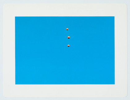Throwing three balls in the air to get a straight line (best of thirty-six attemps) - John Baldessari - 1973