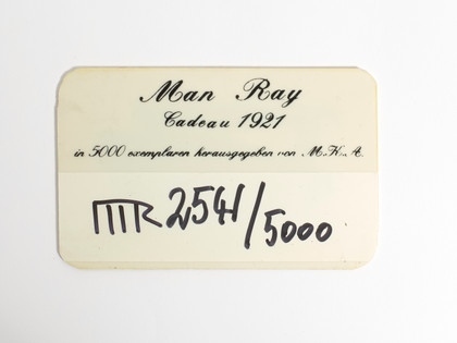 Cadeau - Man Ray - 1921-74
